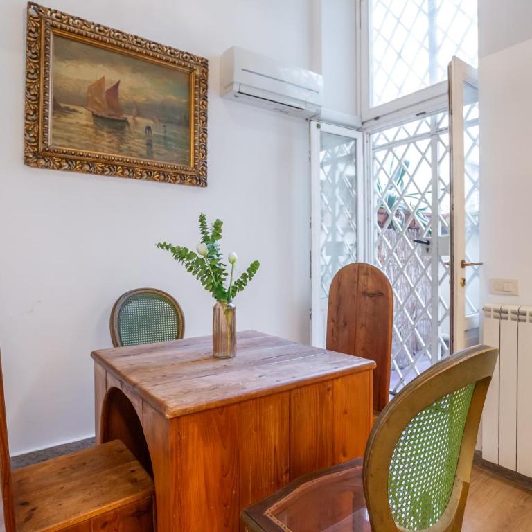 Entire Building with 4 Apartments near the Colosseum - Loft - 16