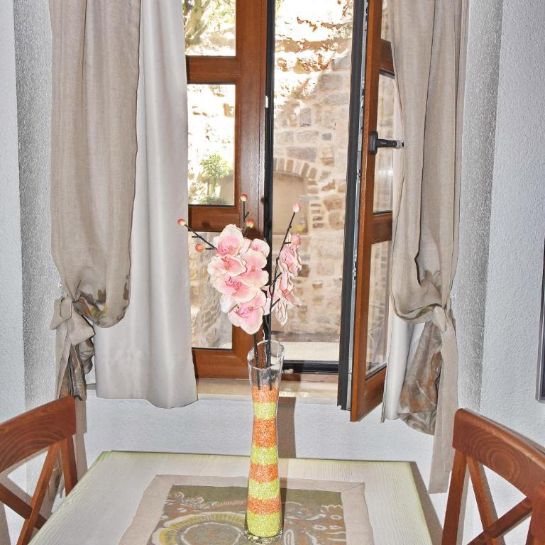 Apartments Kotor Old Town - Deluxe One-Bedroom Apartment - 22
