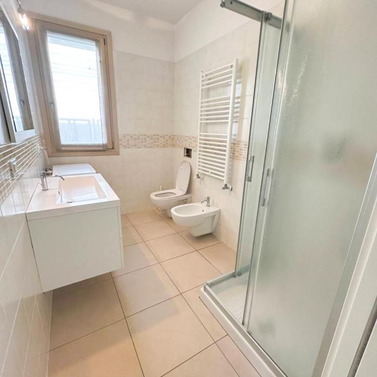 VILLA RENZO- PARCHEGGIO E GIARDINO PRIVATI a pochi passi dal mare - Appartamento con 2 Camere da Letto - 7
