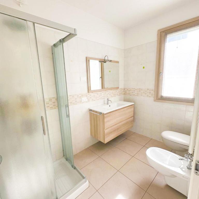 VILLA RENZO- PARCHEGGIO E GIARDINO PRIVATI a pochi passi dal mare - Appartamento con 2 Camere da Letto - 9