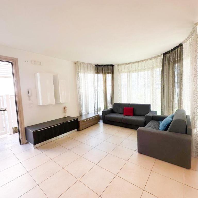 VILLA RENZO- PARCHEGGIO E GIARDINO PRIVATI a pochi passi dal mare - Appartamento con 2 Camere da Letto - 13