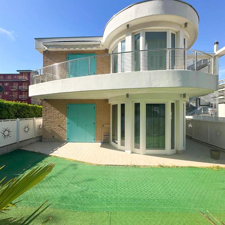 VILLA RENZO- PARCHEGGIO E GIARDINO PRIVATI a pochi passi dal mare - Appartamento con 2 Camere da Letto - 22