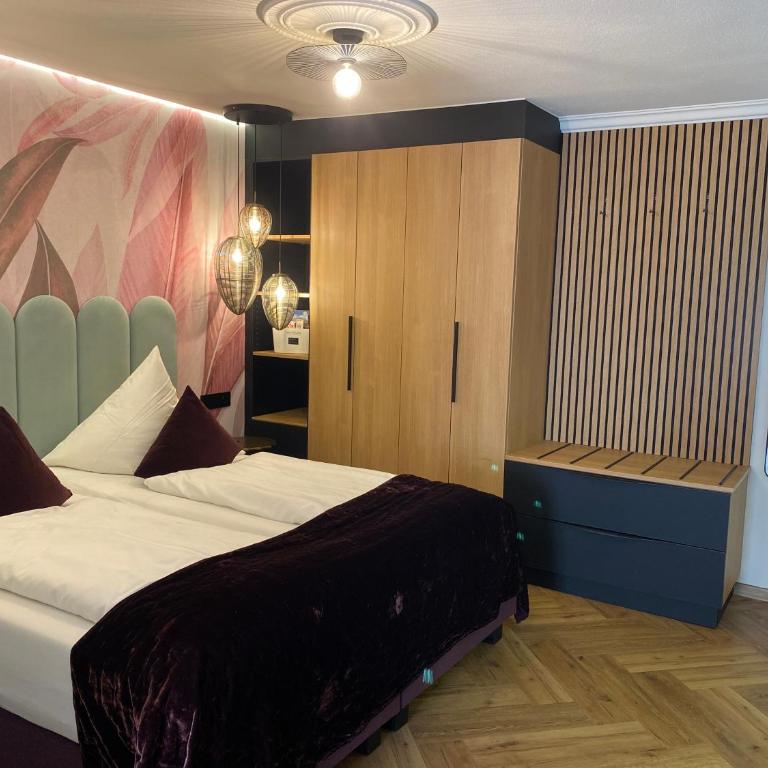 ZUM SCHLOSS - Boutique-Hotel - Junior Suite - 1