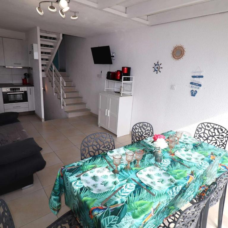Duplex familial 6 pers avec clim et parking, proche plage - FR-1-307-279 - Apartment - 13