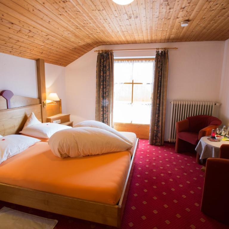 Der Helmerhof Allgäu Hideaway - Doppelzimmer Gästehaus - Bergblick - 4
