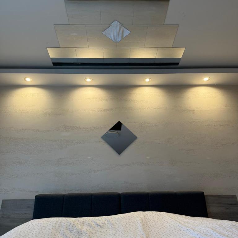 Place to Be - Modern Jacuzzi House in Vozdovac - Two-Bedroom House - 6