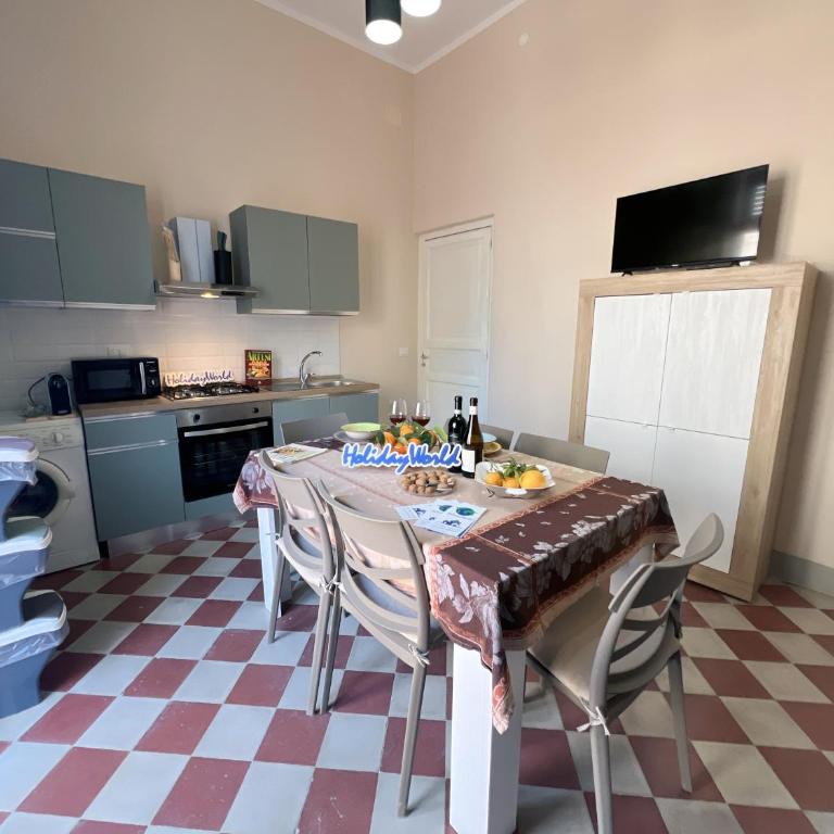 La Casa del Marchingegno by Holiday World - Appartamento con 3 Camere da Letto - 8