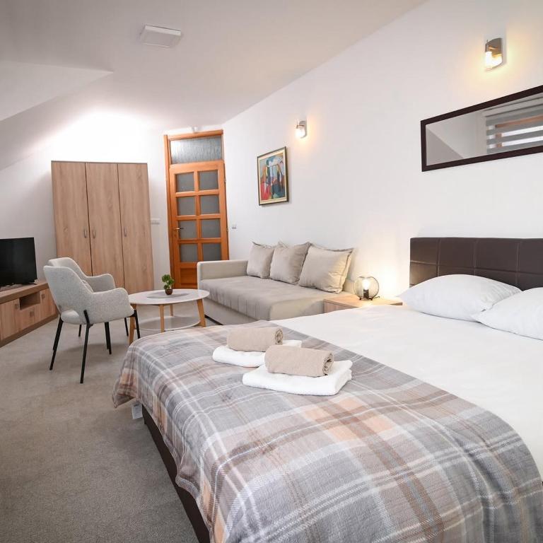 Sedef Apartments - Comfort Quadruple Room - 6