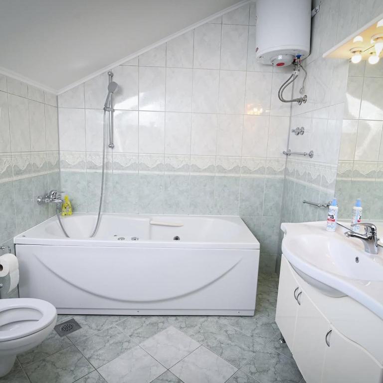 Sedef Apartments - Comfort Quadruple Room - 3