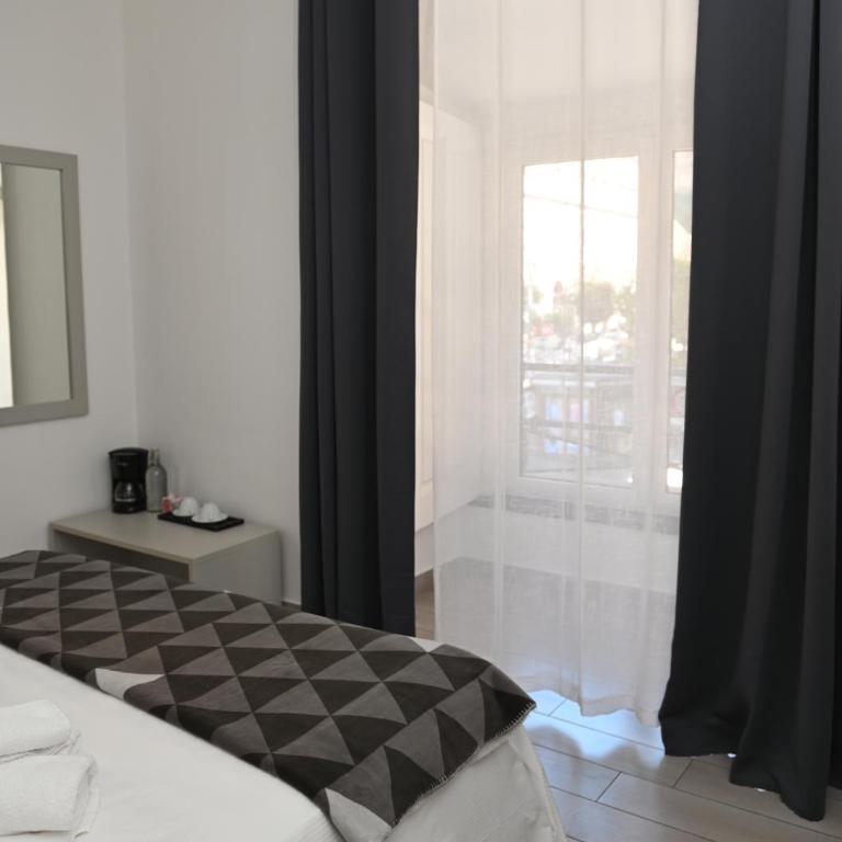Bovio Square XIV - Camera Quadrupla Luxury - 3