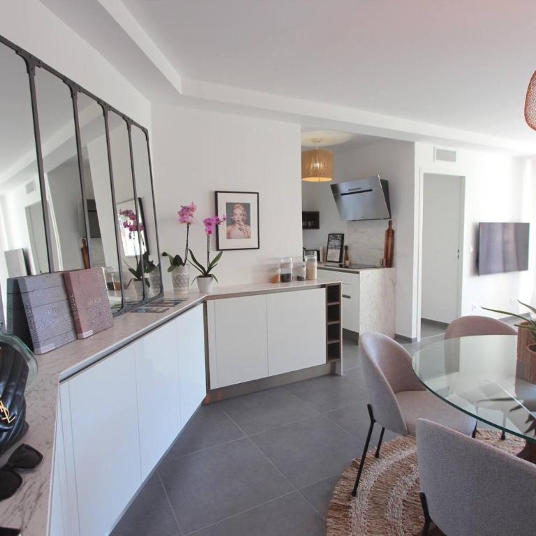 Sun Paradise SeaView&Terrace Parking&Pool - Appartement - Vue sur Mer - 2