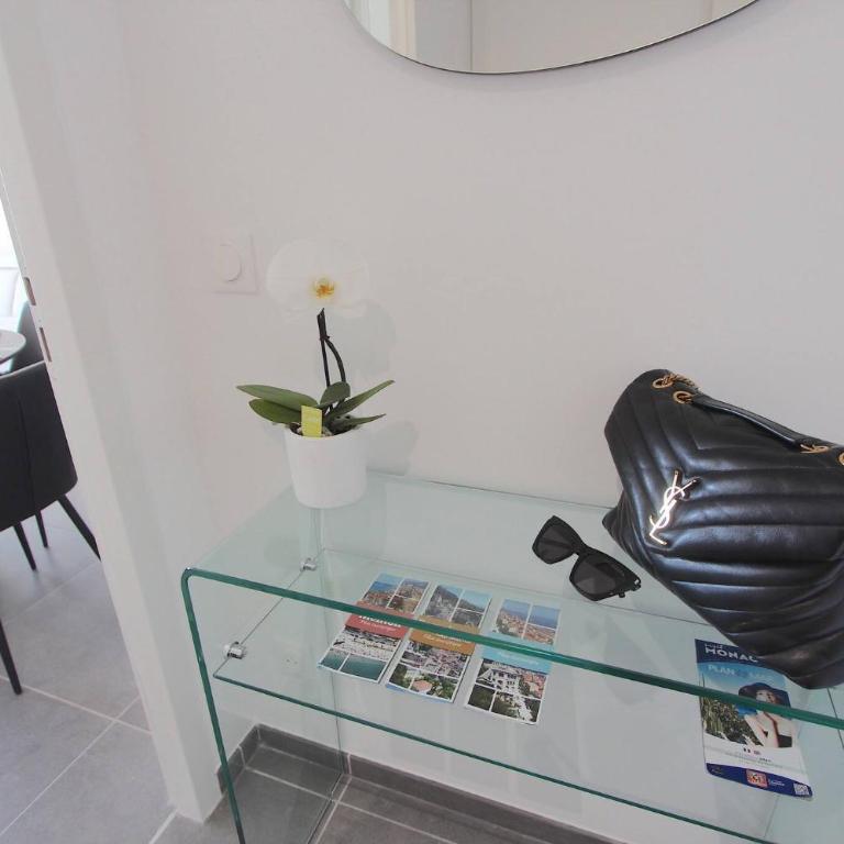Sun Paradise SeaView&Terrace Parking&Pool - Appartement - Vue sur Jardin - 12