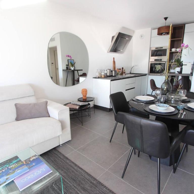 Sun Paradise SeaView&Terrace Parking&Pool - Appartement - Vue sur Jardin - 13