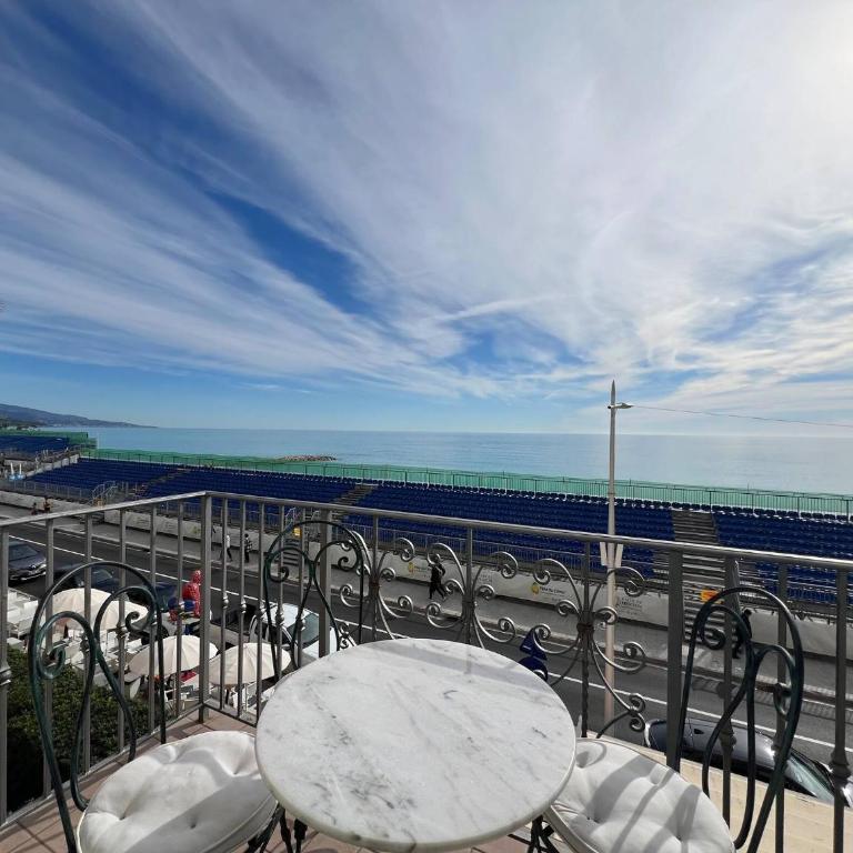 Menton City Center One Bedroom , Beach & Sea View #15 - One-Bedroom Apartment - 8