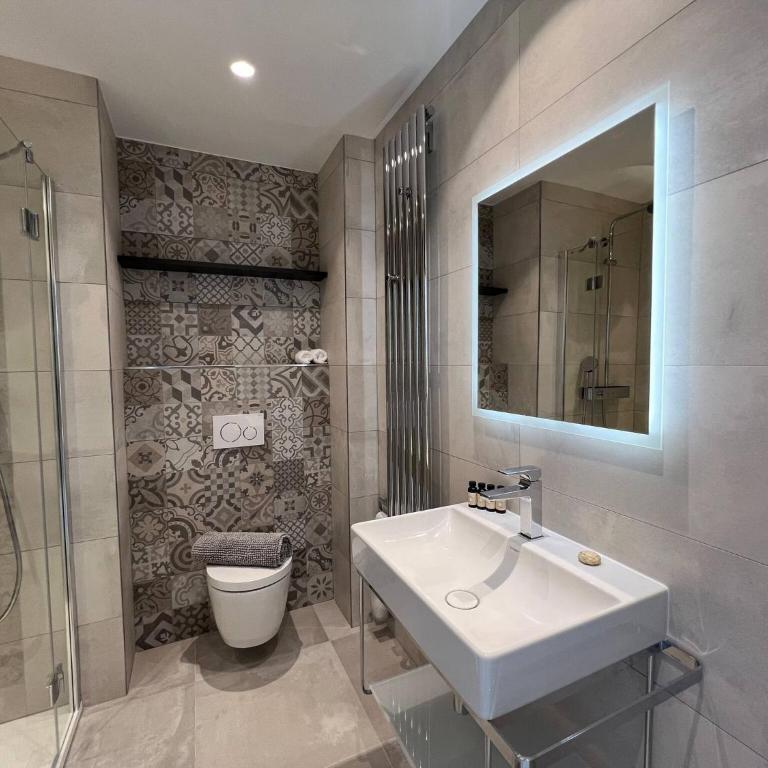 Menton City Center One Bedroom , Beach & Sea View #15 - One-Bedroom Apartment - 19