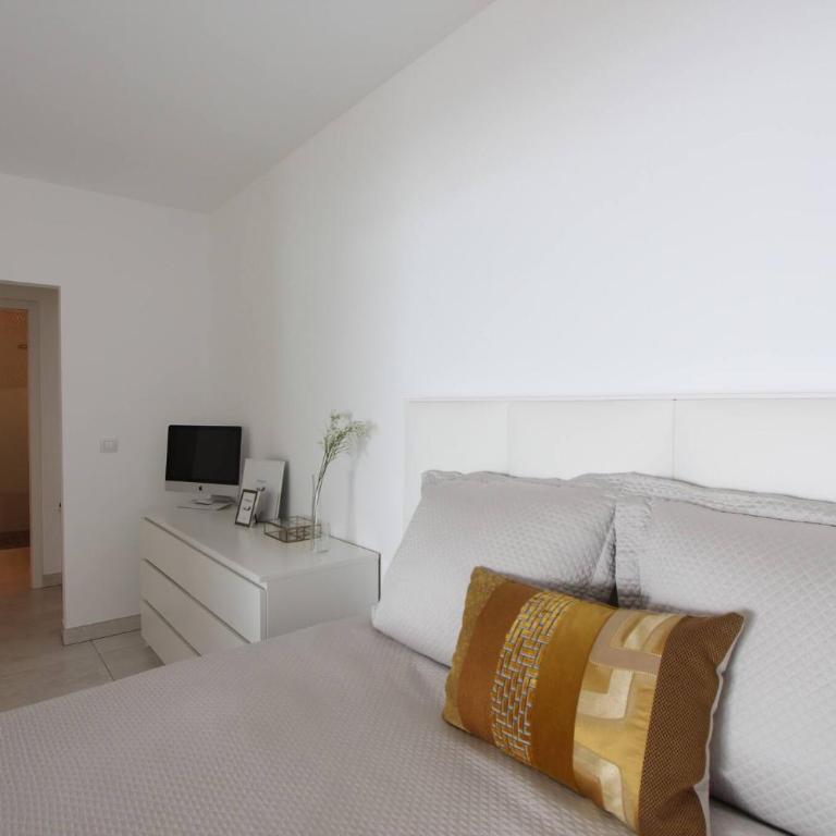 Luxurious Apartments Monaco&SeaView, InfinityPool&Parking - Appartement - Vue sur Piscine - 13