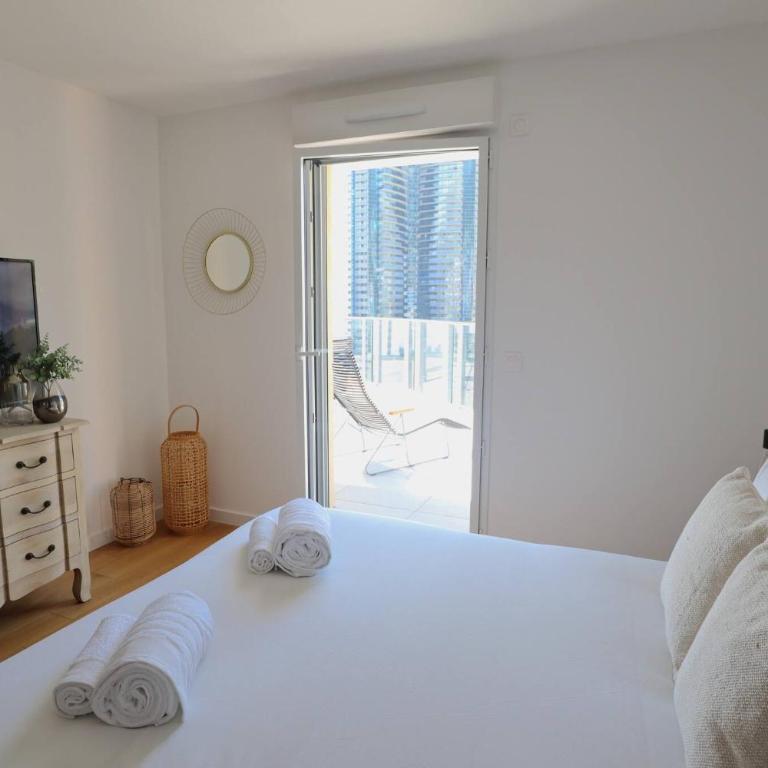 Sun Paradise SeaView&Terrace Parking&Pool - Appartement avec Terrasse - 4