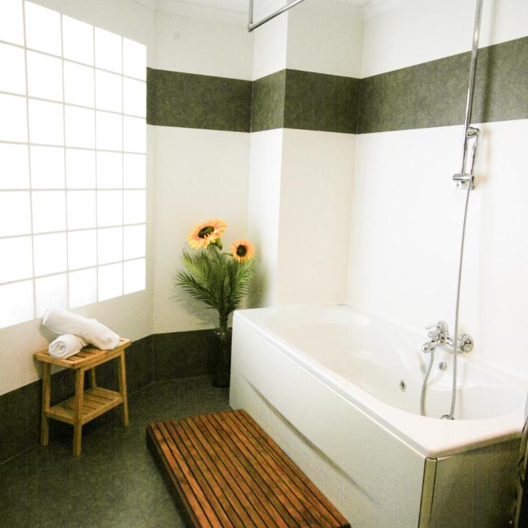 Moraira Beach 1 - Three-Bedroom Apartment - 48