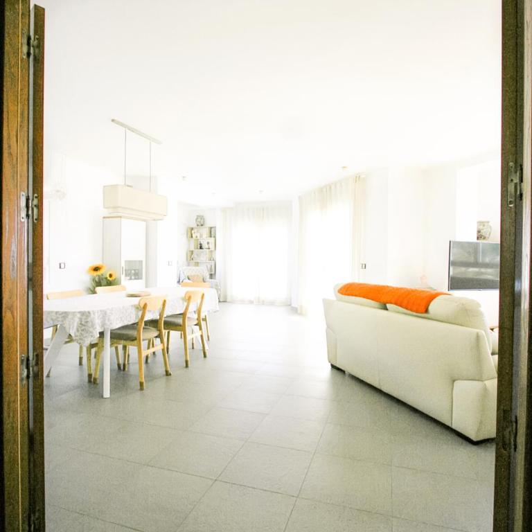 Moraira Beach 1 - Three-Bedroom Apartment - 58