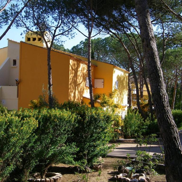 AGREABLE APPARTEMENT AVEC PARKING DANS UNE RESIDENCE ARBOREE TRES CALME - One-Bedroom Apartment with Terrace - 7
