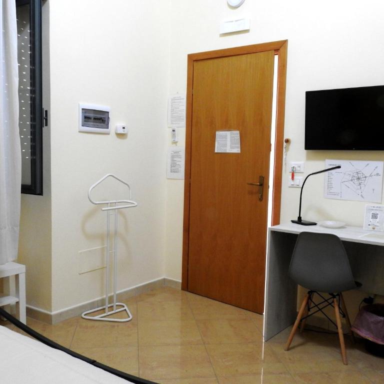 Il cappello sulle 23! Camere in affitto breve - Camera Matrimoniale con Bagno Privato - 20