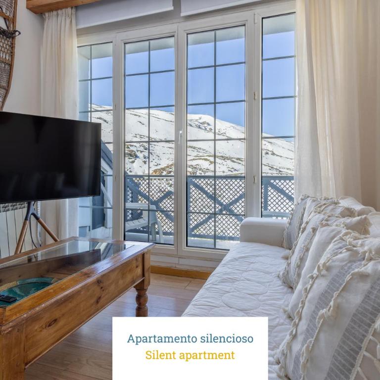 Homity Holidays - Duplex Sierra Nevada - Montebajo - A pie de pista - Luxury Duplex with Sierra Nevada Views - 1