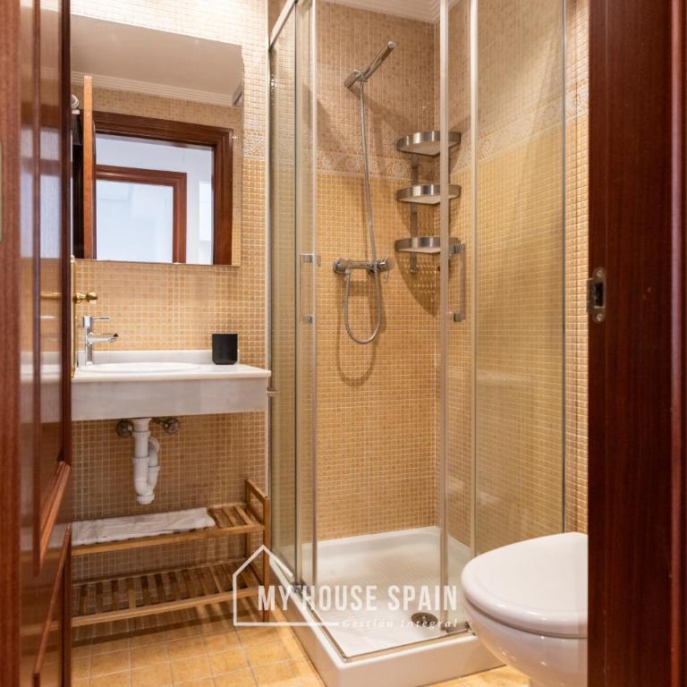 MyHouseSpain - Luminoso piso en el Centro de Gijón - Apartamento de 2 dormitorios - 19