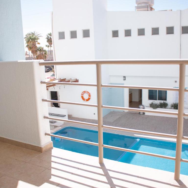 Costa Elegante Hotel & Suites - Deluxe Double Room with Balcony - 6