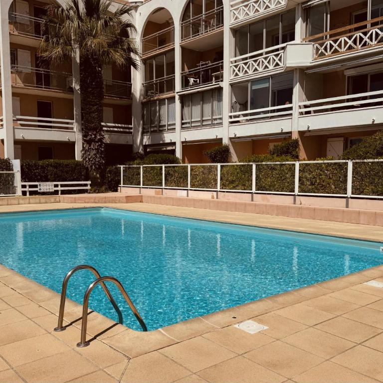 Sete T2 avec piscine, parking, proche des plages - Apartamento con vistas a la piscina - 13