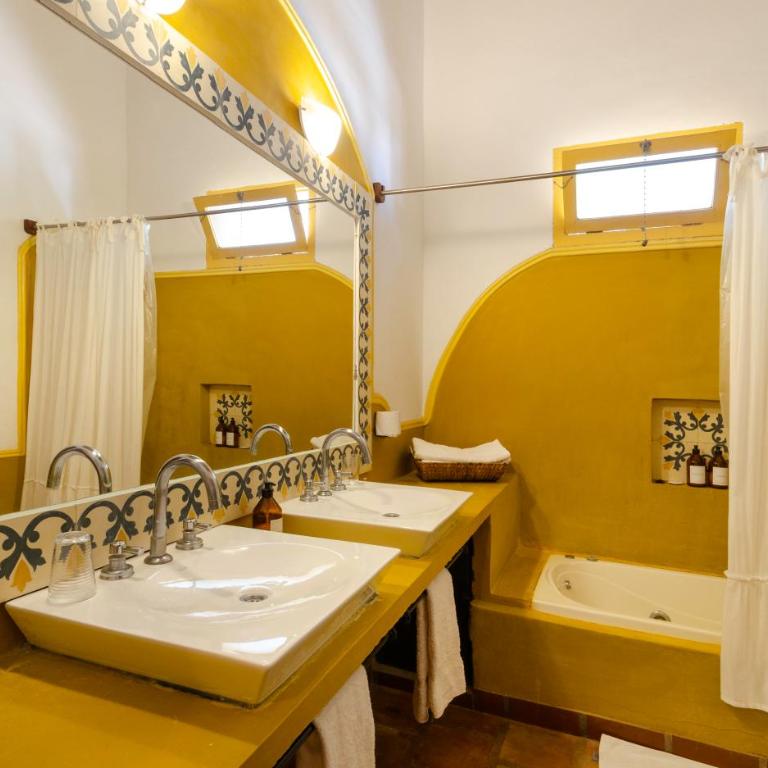 La Vaca Tranquila - Superior Triple Room - 4