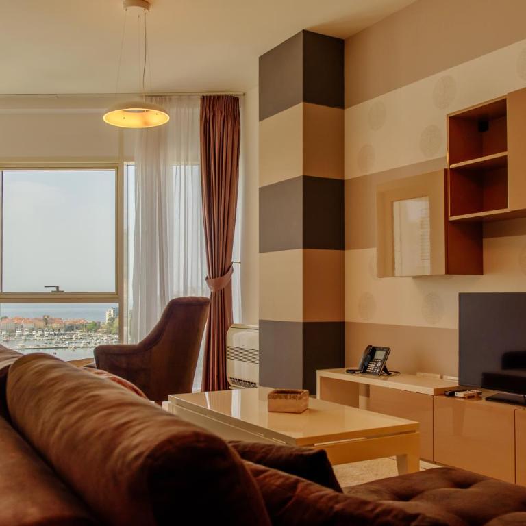 Hotel Tre Canne - Superior Apartman s 1 Spavaćom Sobom, Terasom i Pogledom na More - 2