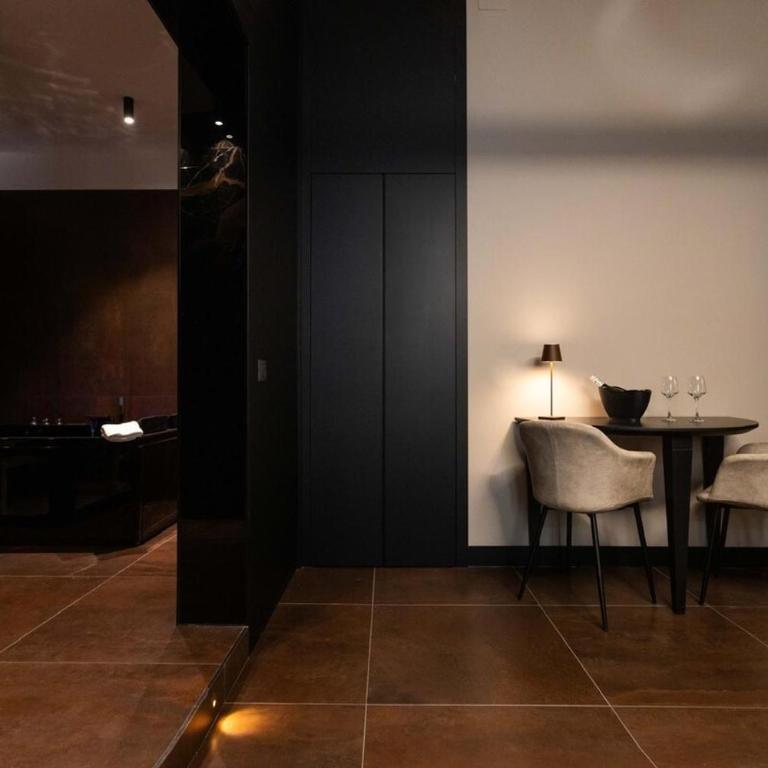 Black Room Suite and SPA - Casa con 1 Camera da Letto - 9