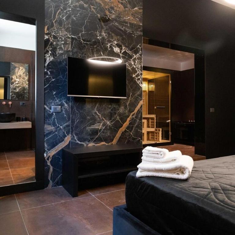 Black Room Suite and SPA - Casa con 1 Camera da Letto - 1