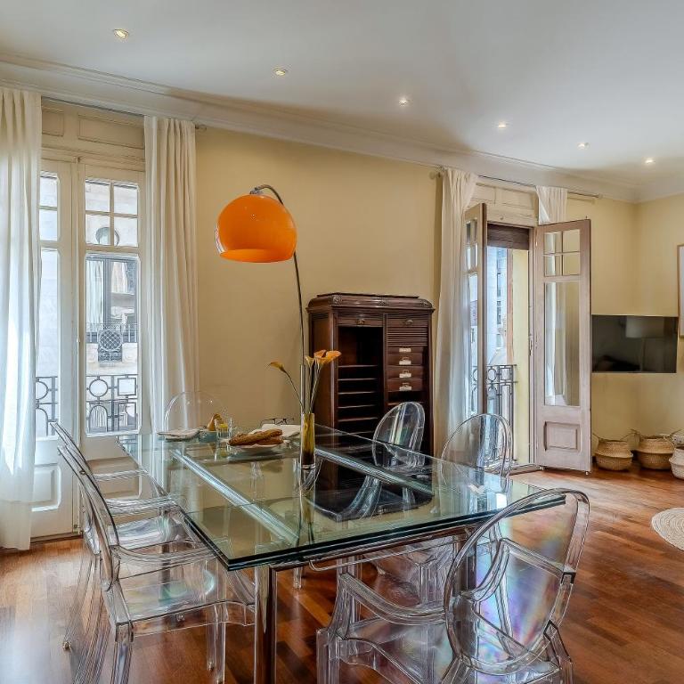 Canela Homes BARCELONA JARDINETS - Three-Bedroom Apartment - 2