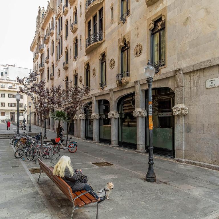 Canela Homes BARCELONA JARDINETS - Three-Bedroom Apartment - 55