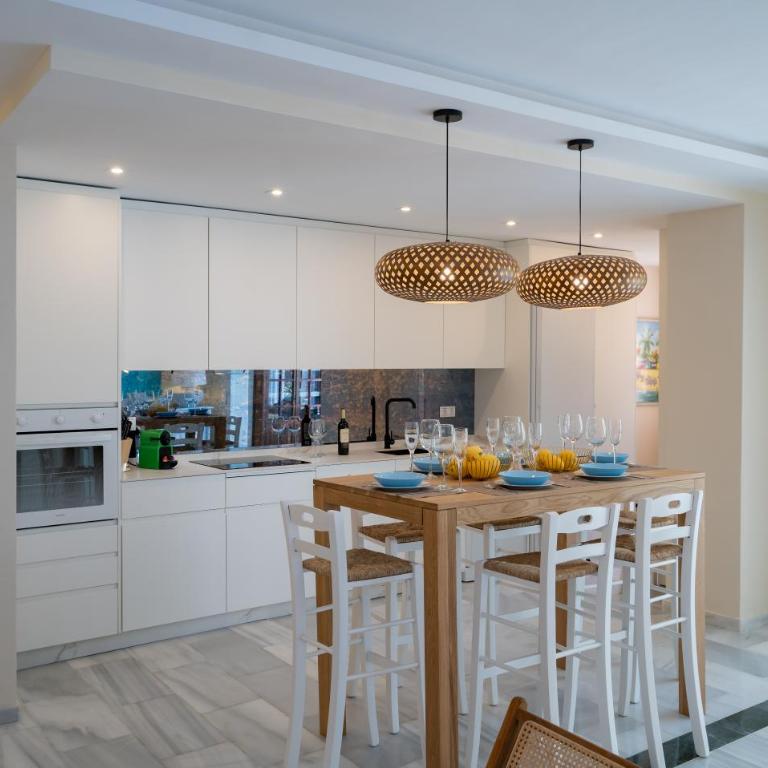 Holidays & Home Los Limones de Génova ,150 m playa Elviria - Apartamento de 3 dormitorios con vistas - 12