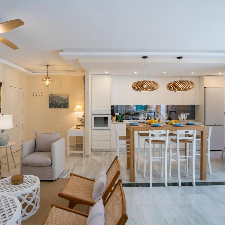 Holidays & Home Los Limones de Génova ,150 m playa Elviria - Apartamento de 3 dormitorios con vistas - 16