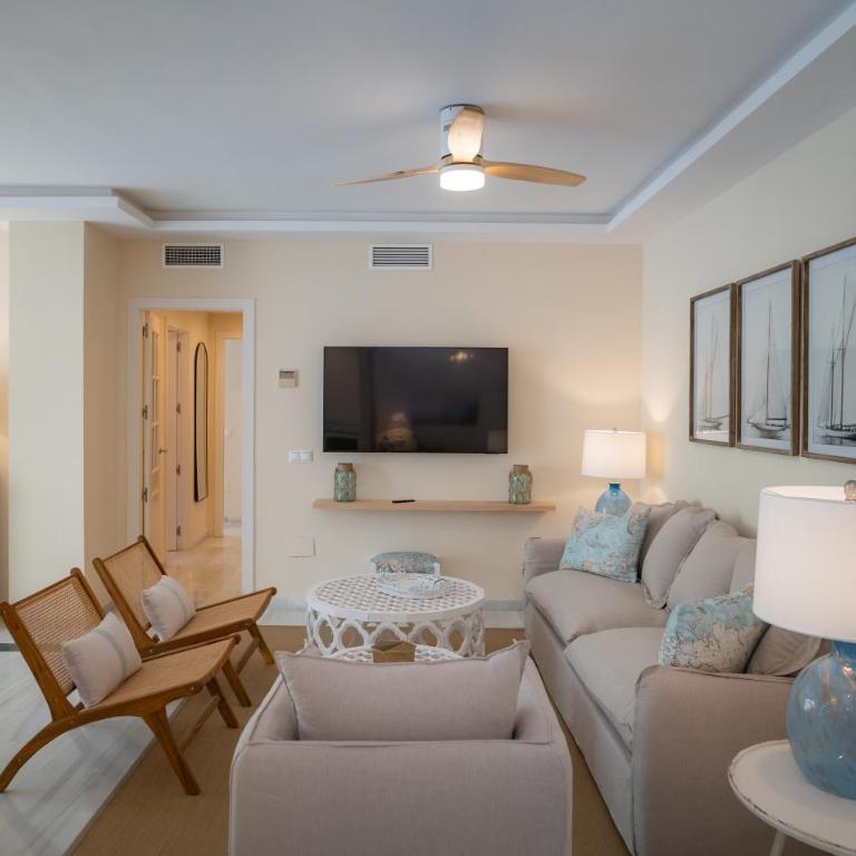 Holidays & Home Los Limones de Génova ,150 m playa Elviria - Apartamento de 3 dormitorios con vistas - 10