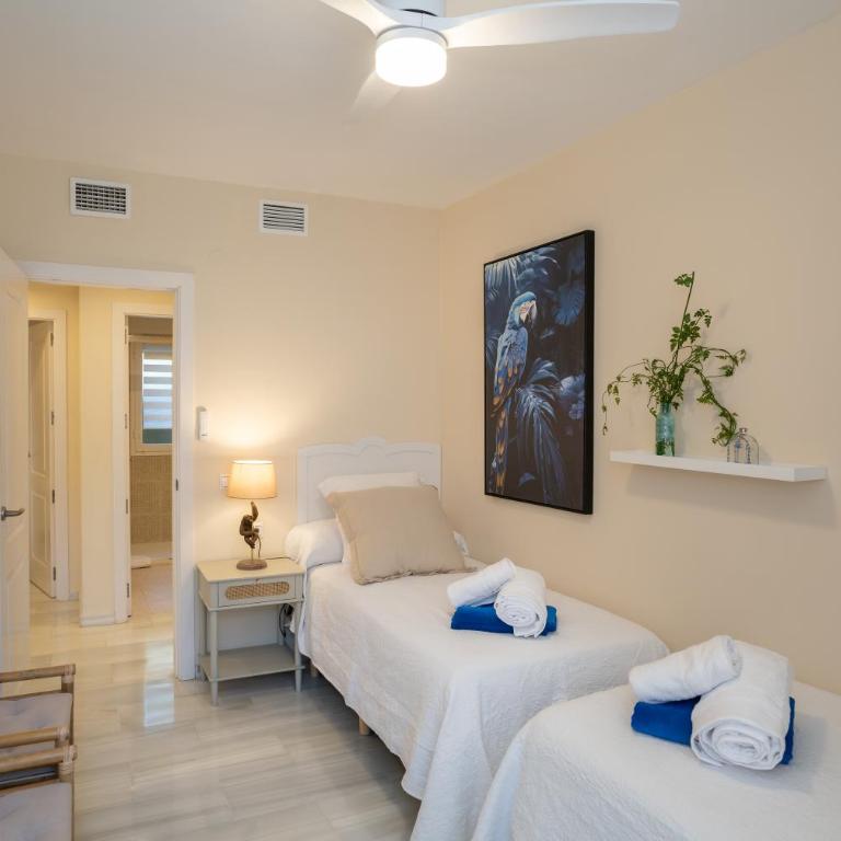 Holidays & Home Los Limones de Génova ,150 m playa Elviria - Apartamento de 3 dormitorios con vistas - 28