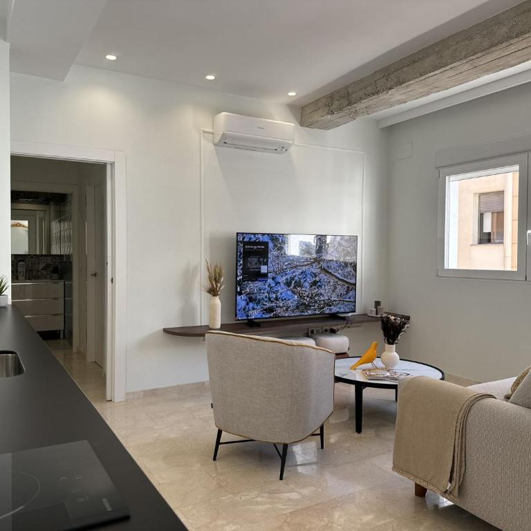Navas PentHouse 302 By Florentia Homes - Deluxe Apartment - 22