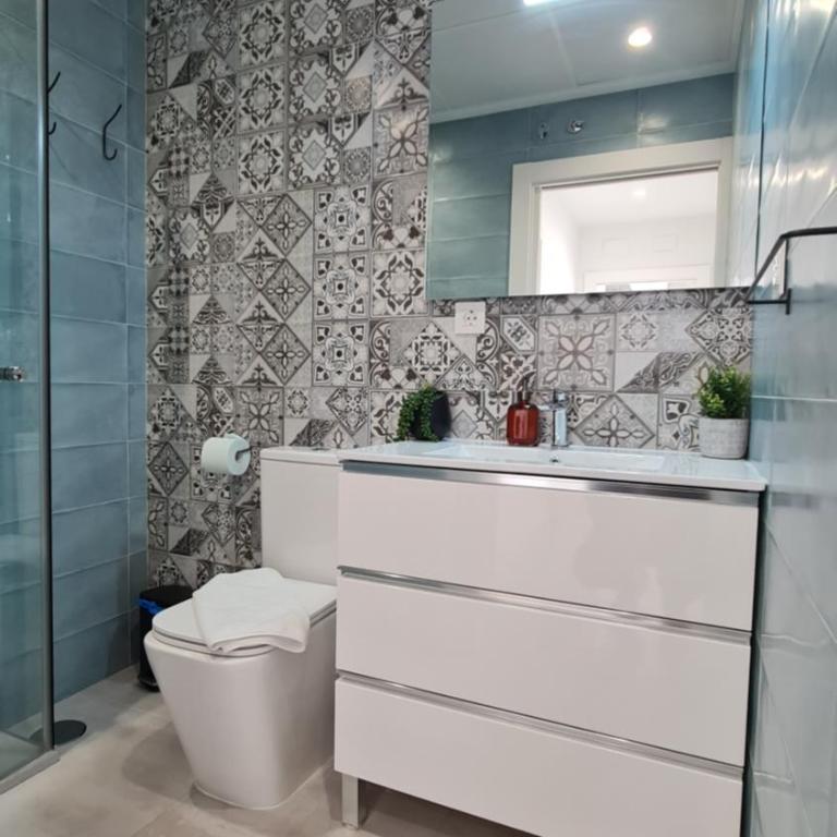 Navas PentHouse 302 By Florentia Homes - Deluxe Apartment - 20