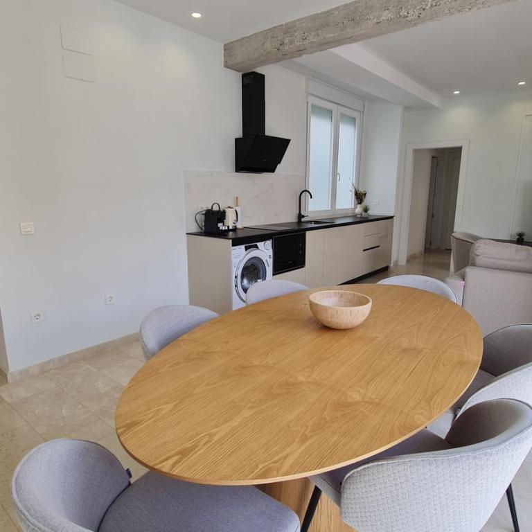 Navas PentHouse 302 By Florentia Homes - Deluxe Apartment - 44