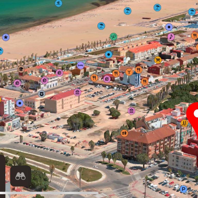 Queen Apt, 2min to Beach, Terrace, 3BD, 6PAX - Three-Bedroom Apartment - 2