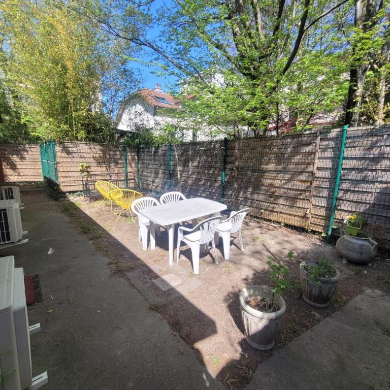 Studio cosy avec clim et jardin - Appartement 1 Chambre - 15