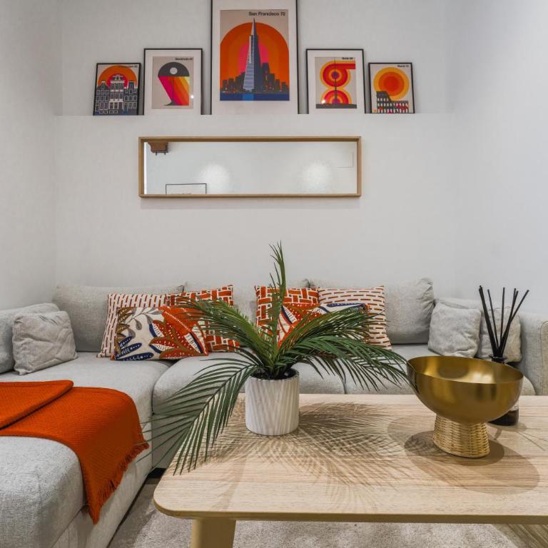 3min Walk - Retiro & Atocha - Luxury District and Desk - Two-Bedroom Apartment - 24
