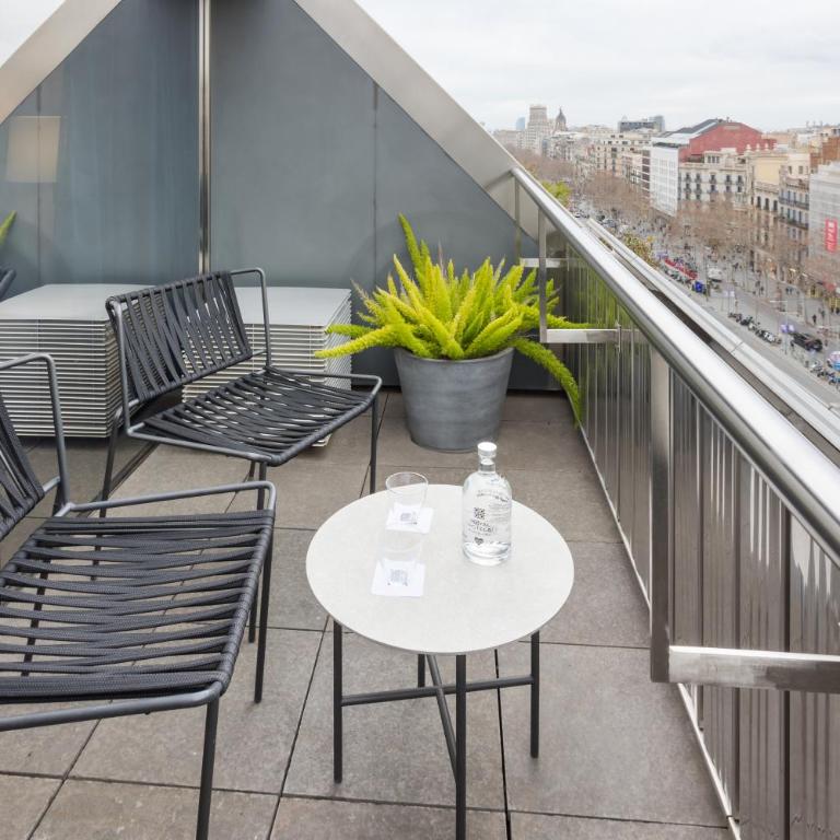 Hotel Royal Passeig de Gracia - Deluxe Double Room with Terrace - 8