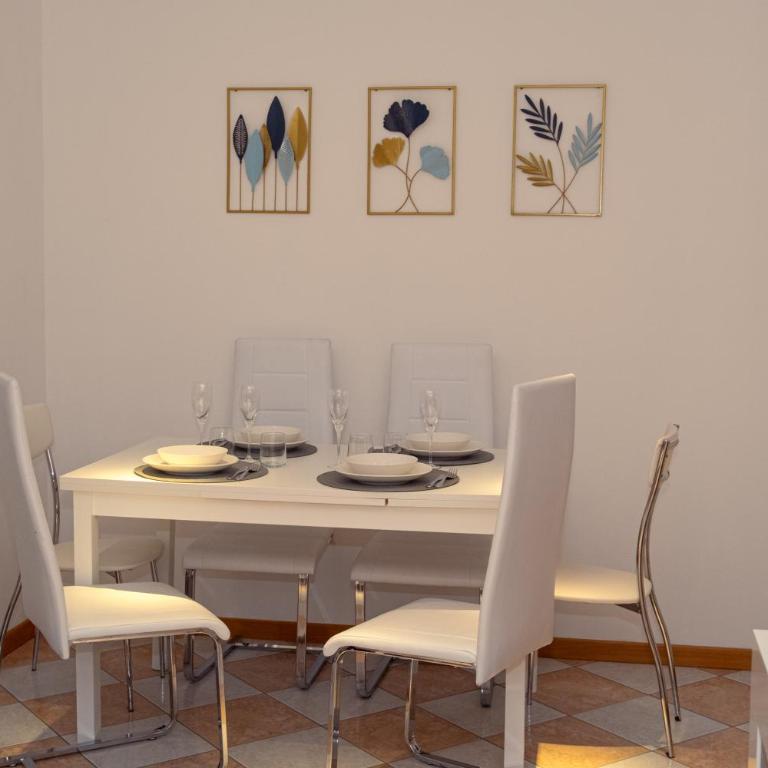 HOLA Terrace Apartment - Appartamento con 2 Camere da Letto, Balcone e Terrazza - 14