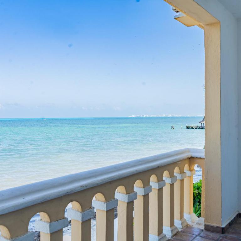 All Ritmo by Andiani Travel - Family Suite with Balcony - 10