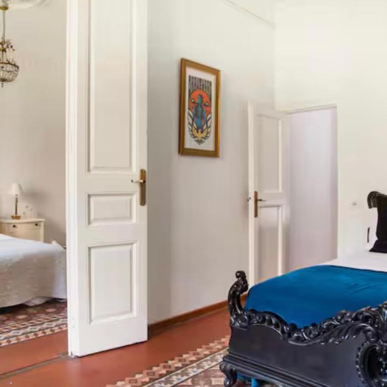 Céntrico y espacioso apartamento - Four-Bedroom Luxury Apartment - 33