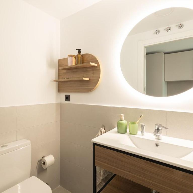 Canvas Pamplona Plazaola - Single Room - 6